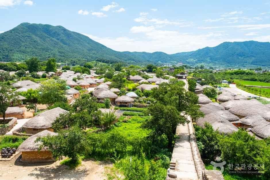 Naganeupseong Folk Village